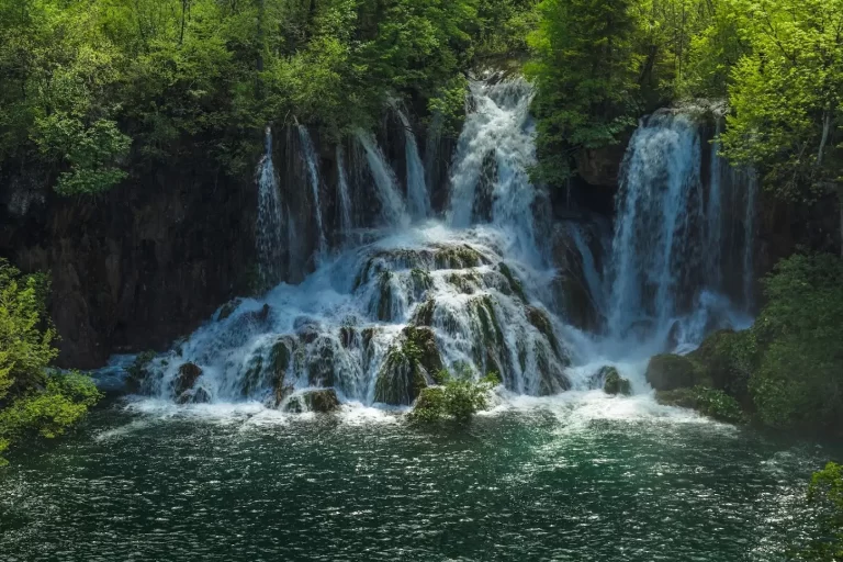 Plitvička jezera: Turizam kroz cijelu godinu čuva unikatnu prirodu i poboljšava doživljaj gostiju