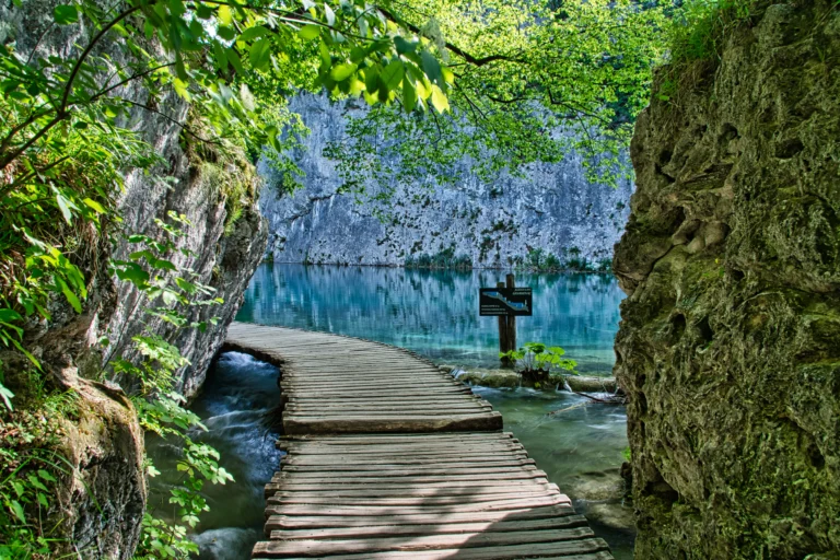 Medo poziva mališane: Proslavite 76. rođendan Plitvičkih jezera uz besplatna vođenja i folklor!