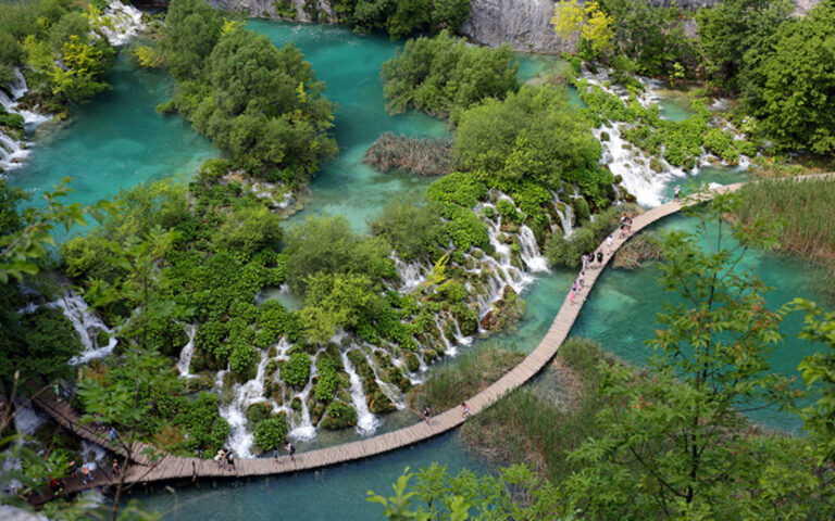 24sata u galeriji najljepših slapova svijeta izdvojio i Plitvička jezera