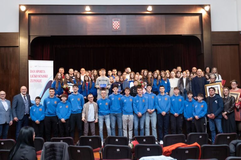 Saša Rapaić osvojio nagradu Najboljeg sportaša do 18 godina: Dan sporta Ličko-senjske županije