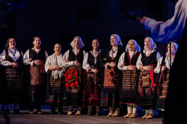 Nastupi KUD-ova u Nacionalnom parku Plitvička jezera donose tradiciju u srce prirode