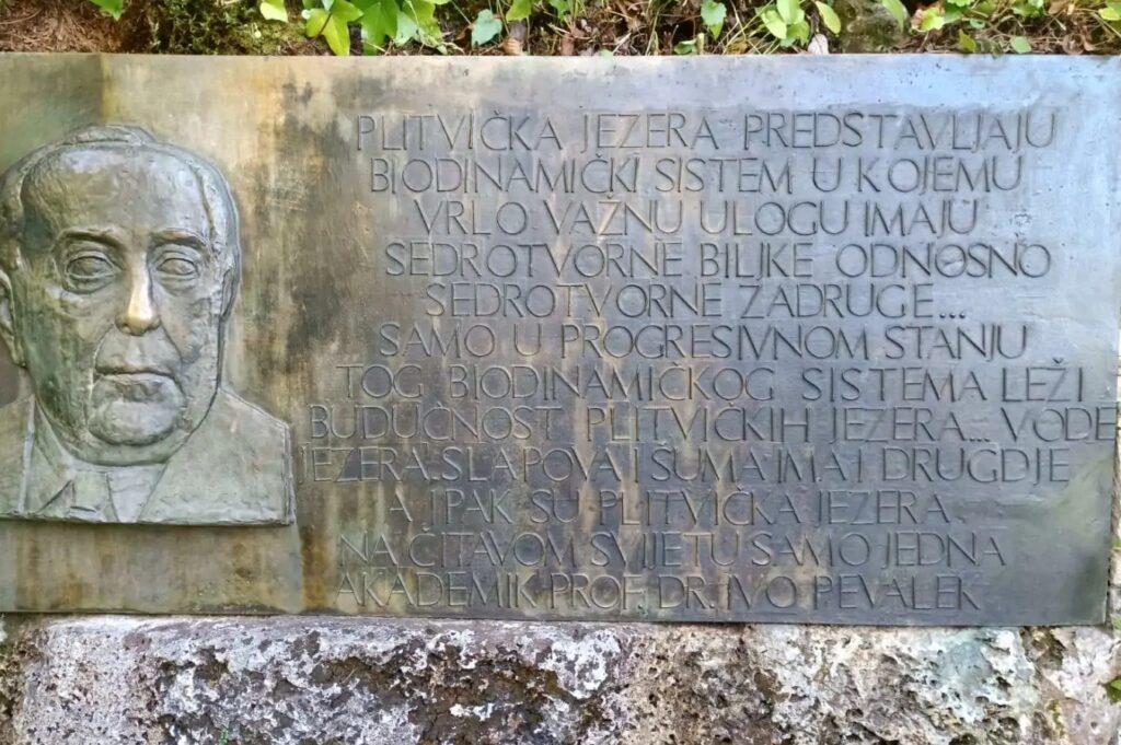 Spomen ploča nakon konzervatorsko restauratorskih radova