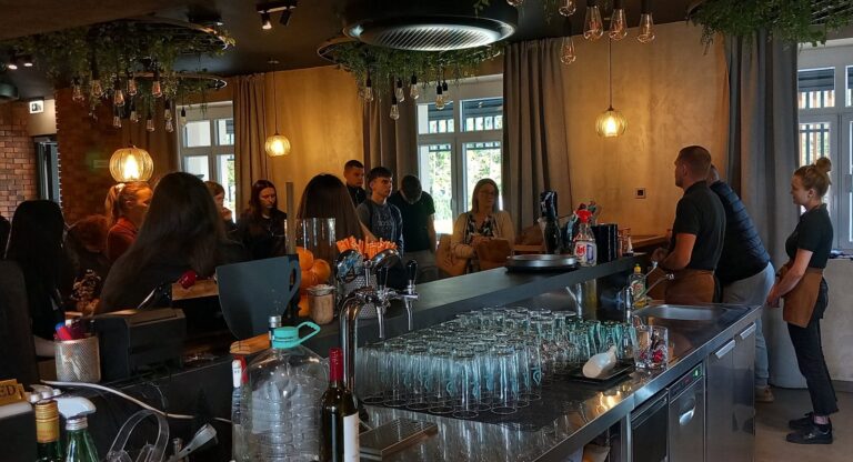 Učenici Srednje škole Plitvička Jezera učili kroz praksu u restoranu Sit